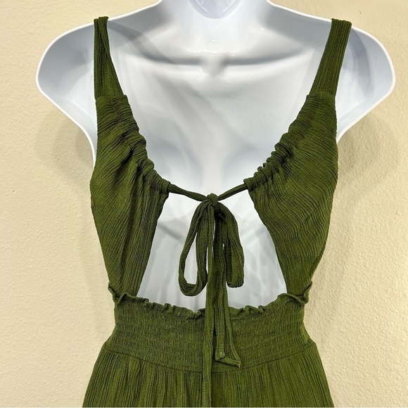 CITY STUDIO Womens Green Stretch Cut Out Smocked Tie-back Tiered Sleeveless - Picture 6 of 11